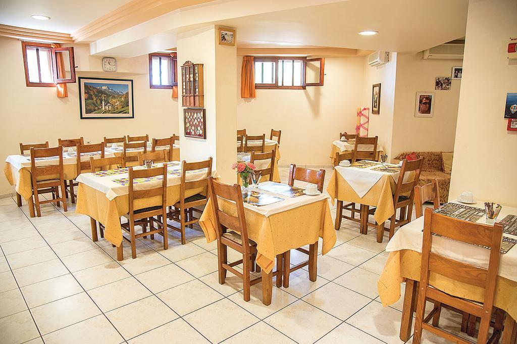 Megim Hotel Палеохора Екстер'єр фото