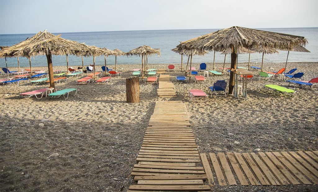 Megim Hotel Палеохора Екстер'єр фото