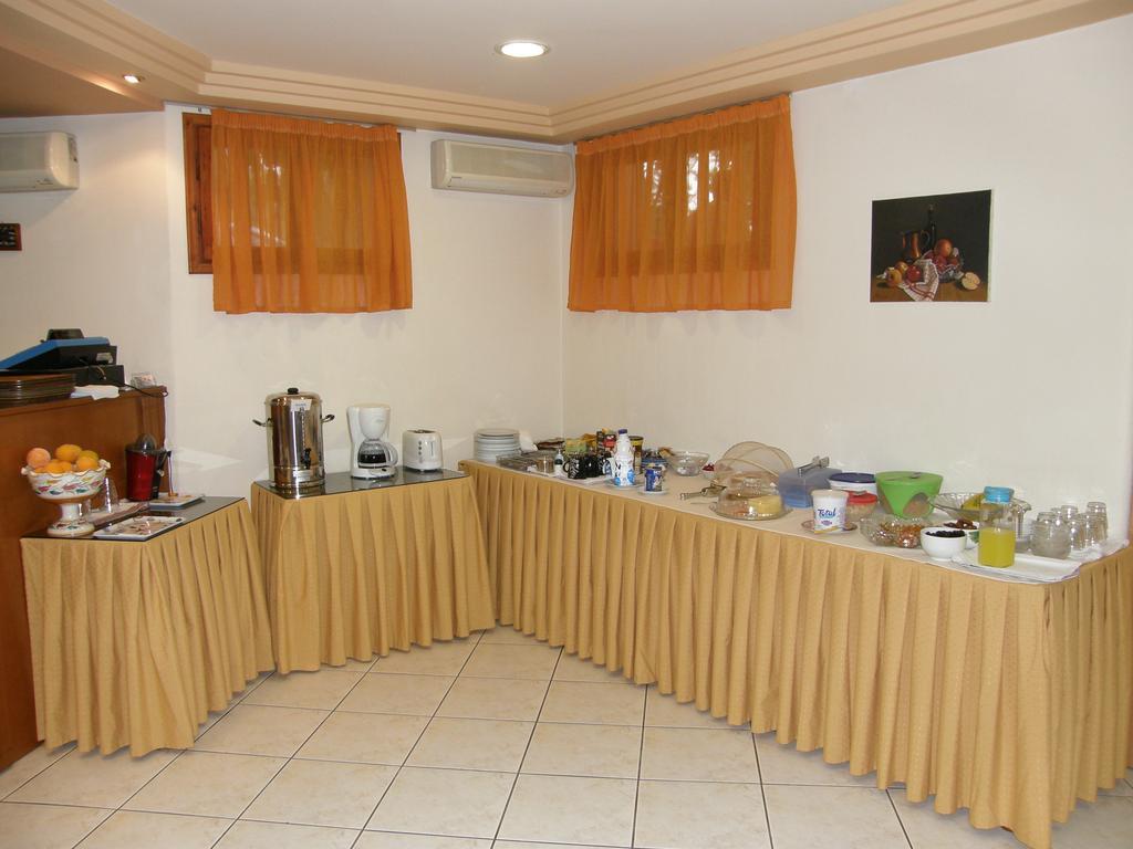 Megim Hotel Палеохора Екстер'єр фото