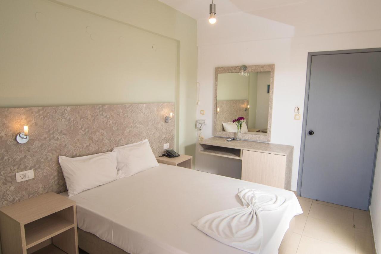 Megim Hotel Палеохора Екстер'єр фото